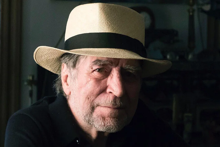 Master Joaquín Sabina wearing his Montecristi Panama Hat hand woven by Domingo Carranza. this is a customized hat, a special present for the Spanish singer.