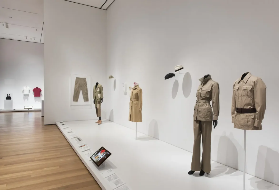 Items: Is fashion modern? by senior MoMA curator Paola Antonelli. Had severral Montecristi Panama Hats by Domingo Carranza Hats.