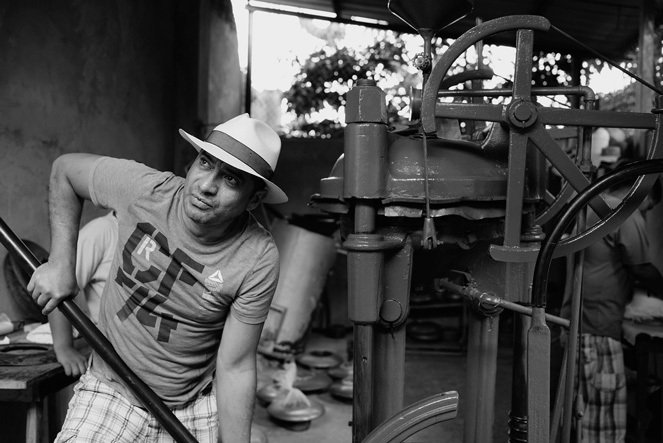 Domingo Carranza Hats workshop Montecristi Panama hats blocking process